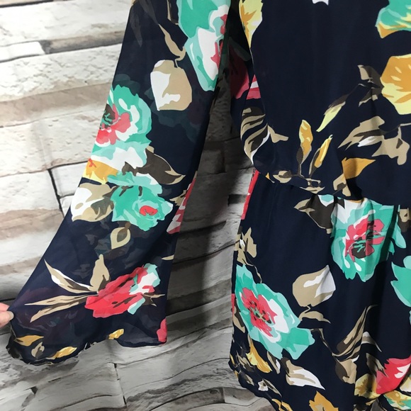 Millibon women’s romper L sheer floral w/lining - Picture 5 of 8